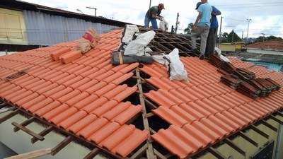 Conserto de telhados no Paraíso